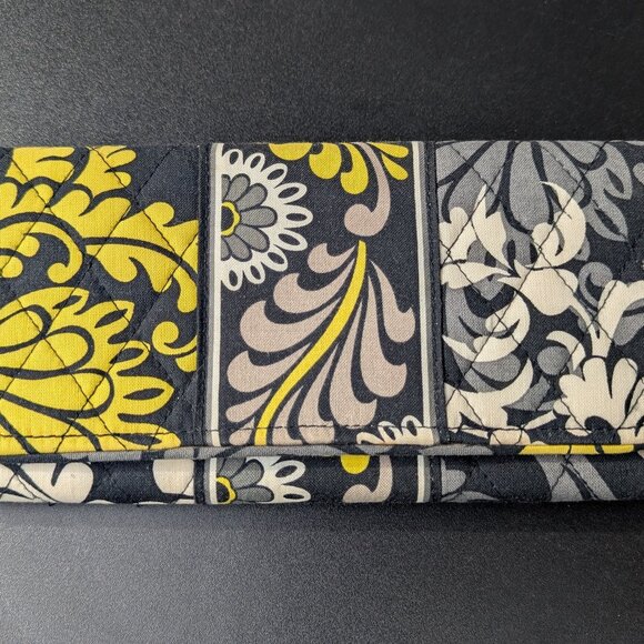 Vera Bradley preowned trifold wallet- Retired pattern: Baroque - Picture 1 of 6